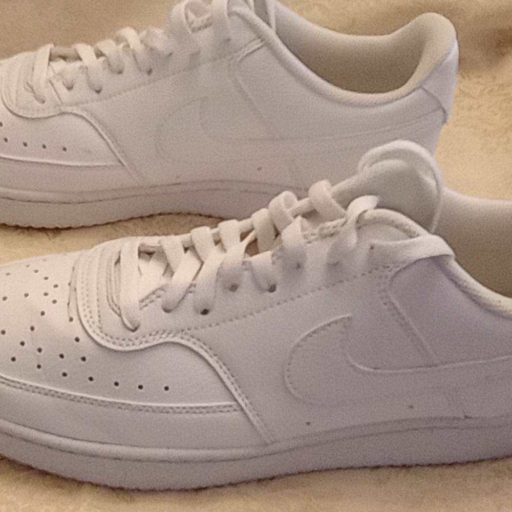 Nike White Leather Sneakers with Swoosh Logo